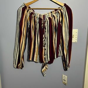 🦋NWT Rewind striped blouse🦋